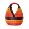 Canasto artesanal tricolor en esparto, tejido a mano en Cerinza, Boyacá, con colores rojo, amarillo y negro y capacidad para 30 huevos.