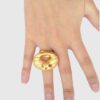 Anillo con diseño precolombino y baño en oro de 24 quilates