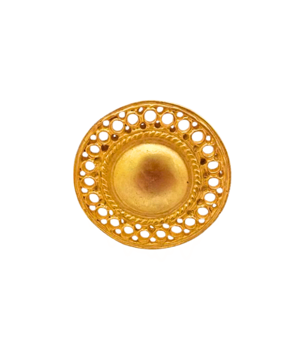 Anillo precolombino Muisca con diseño del sol y baño en oro 24K, talla ajustable.