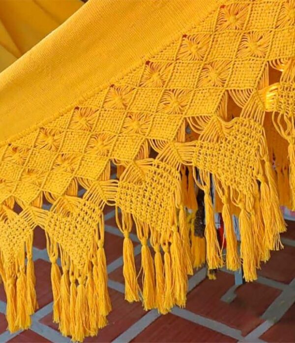 Detalle de macramé en hamaca artesanal de Morroa Hamaca artesanal de Morroa con flecos de macramé