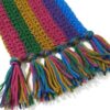 Bufanda unisex tejida a mano en acrílico con franjas de colores y flecos