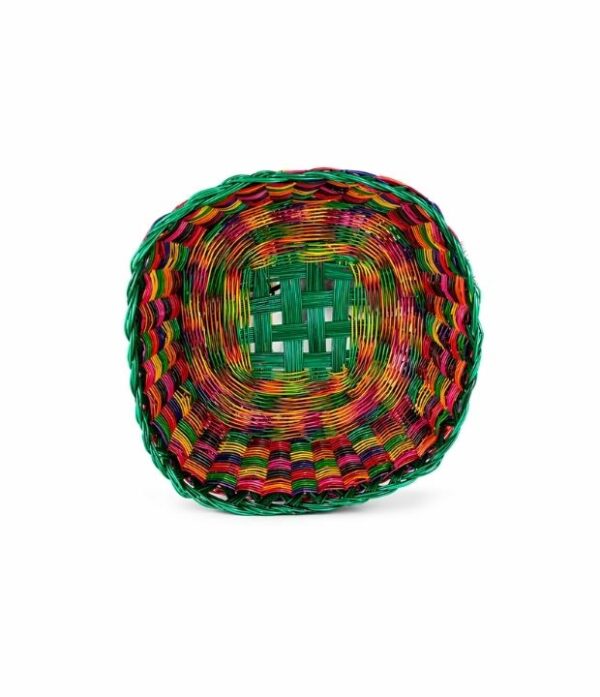 canasto de esparto multicolor verde tejido a mano