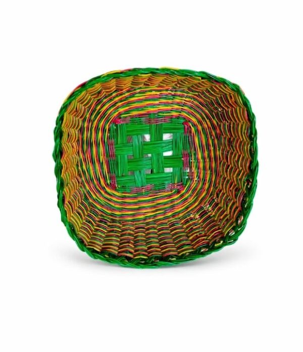 canasto de esparto cuadrado verde tejido a mano