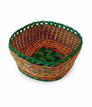 canasto de esparto cuadrado verde tejido a mano