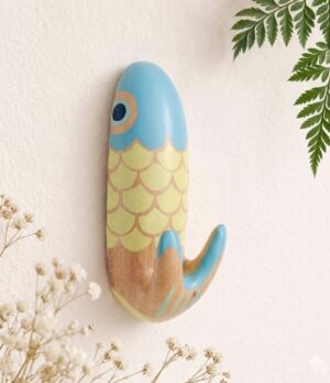 perchero pez escamas madera artesanal tallado a mano