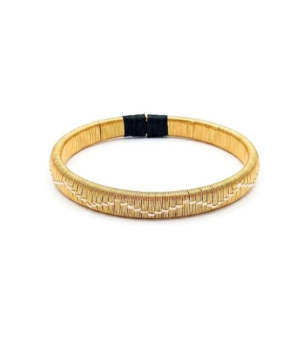 Pulsera de cobre dorado artesanal diseño Marfil elaborada en Colombia