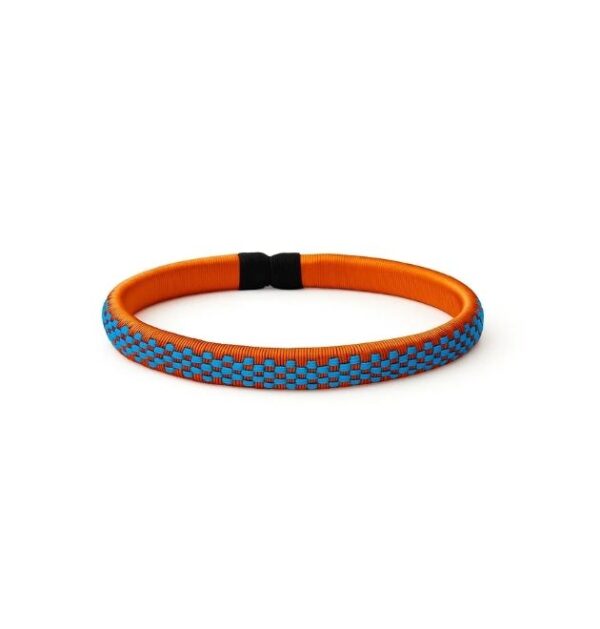 Pulsera de cobre artesanal diseño Punticos elaborada en Colombia