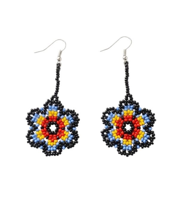 aretes-chaquiras-kamentsa-flor-multicolor