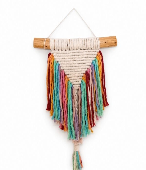 Macramé de colores para pared elaborado en cordón de algodón
